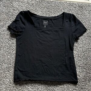Gap Black Squareneck tee